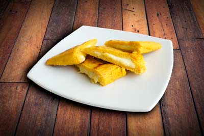 AREPA CON QUESO